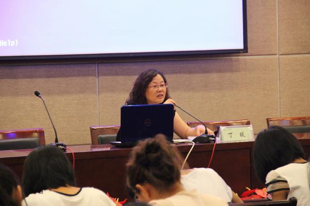 丁琰老师指导学生选课