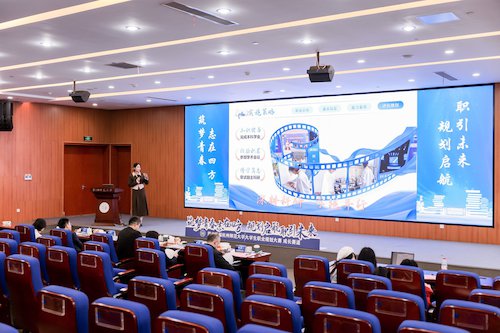 D608DD03-B45B-4384-A448-8C8331A9DF1B-74368-0000222F4A04C811